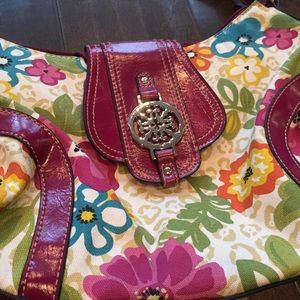 Super cute Treviso canvas floral print w/ magenta!